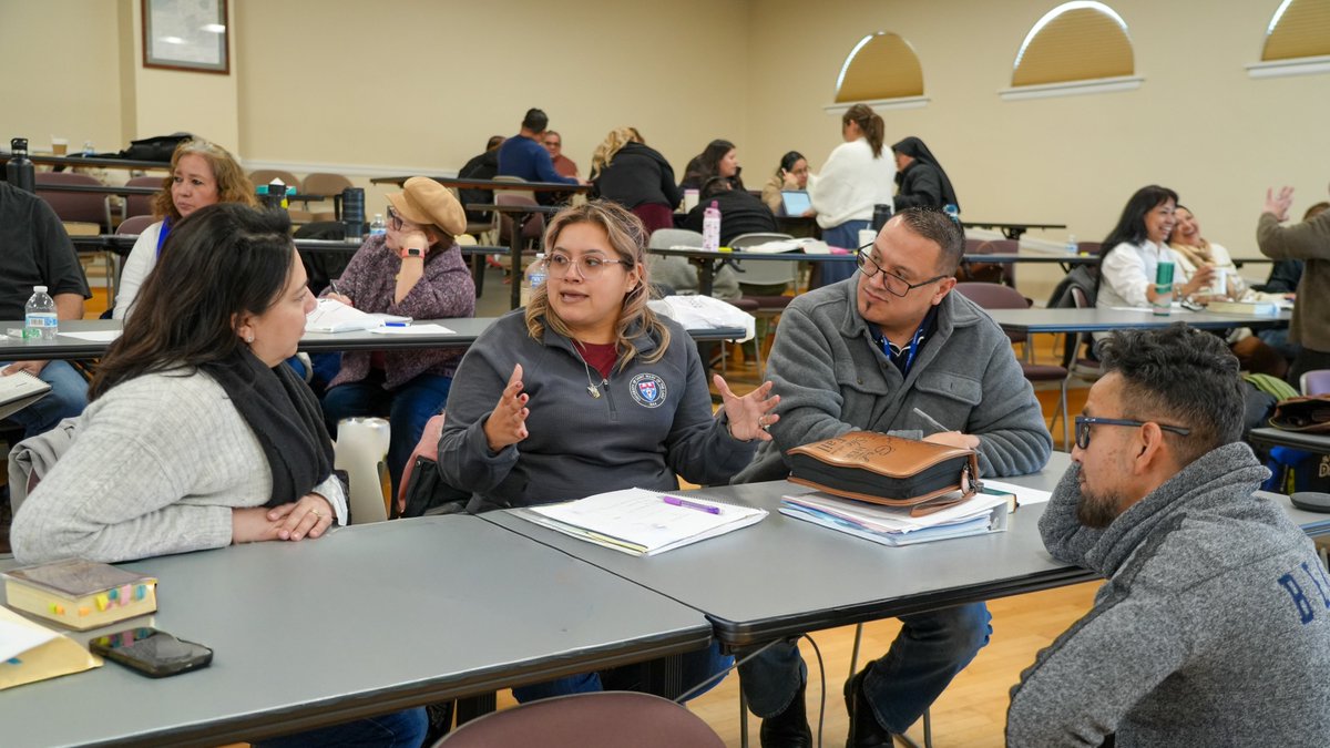 Mundelein Seminary tweet media