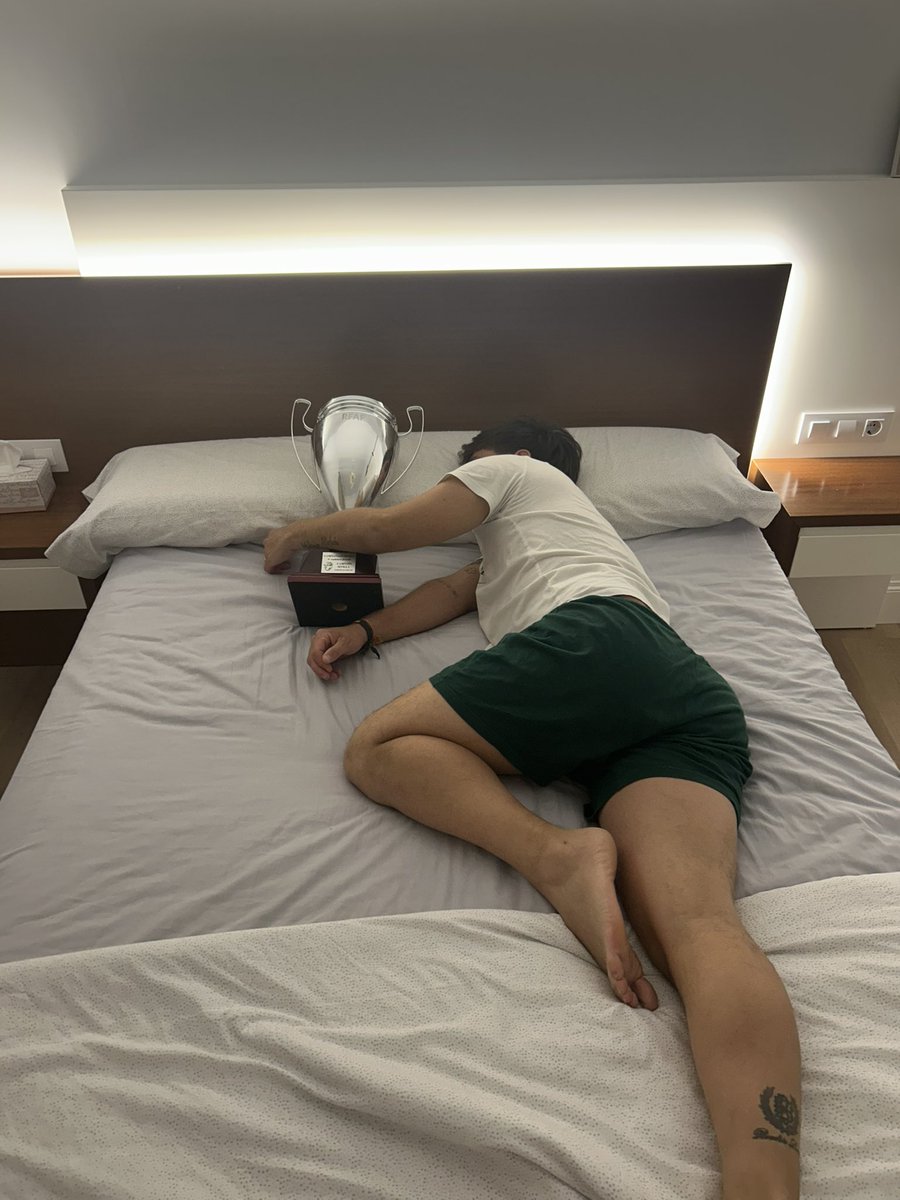 Miguel Bizcocho tweet media