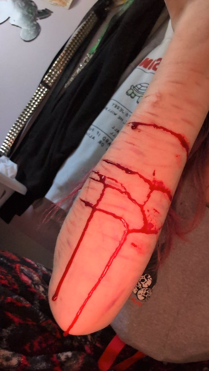 Me of shtwt tweet media