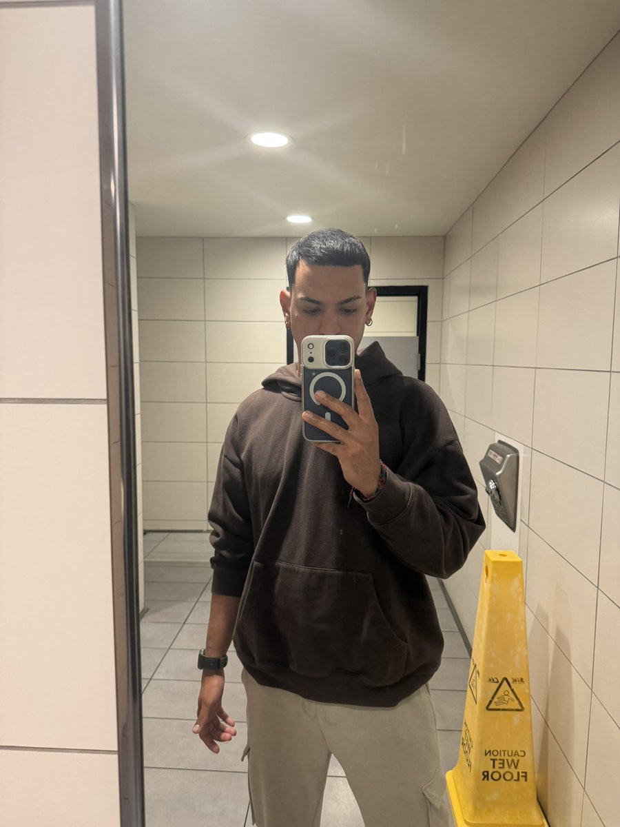 Sunday🧡🤎
