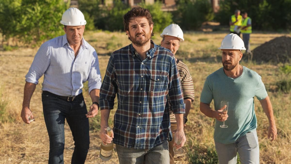 milyunaseries's tweet image. Finiquitada T5 de #MachosAlfa en @NetflixES, pues yo me lo he pasado bien con la serie !

Temas diversos y de actualidad, varios cameos interesantes..La verdad que su último episodio huele más a final de serie que a una posible T6, pero ya veremos !! Unas risas me he echado !! 🙌🏻