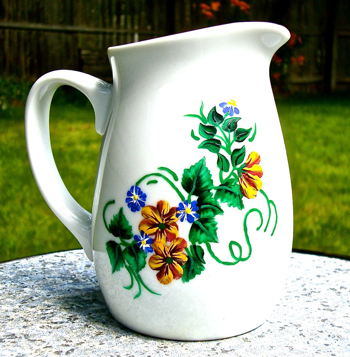 LPaintitpretty's tweet image. Mothers Day gift idea etsy.com/listing/121226… #creamer #ceramic #homedecor #SMILEtt23 #etsyshop #giftidea #mothersday #craftbizparty