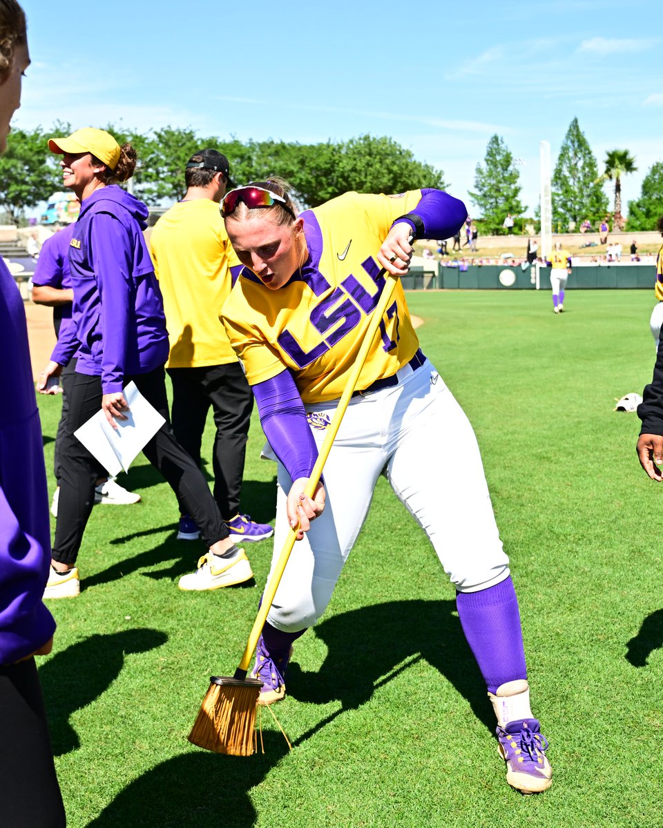 LSU Softball tweet media