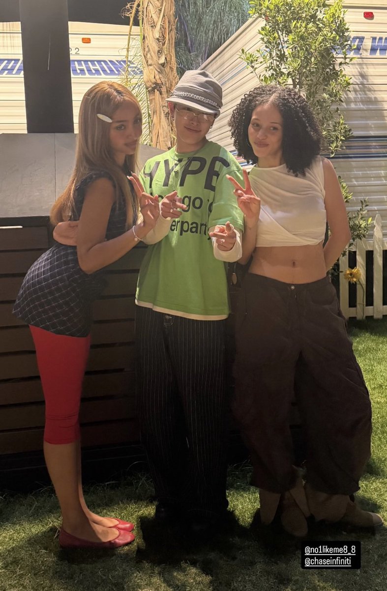 Pop Crave tweet media