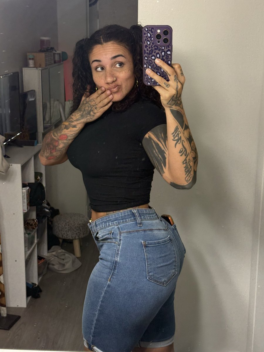 Coach Leona tweet media