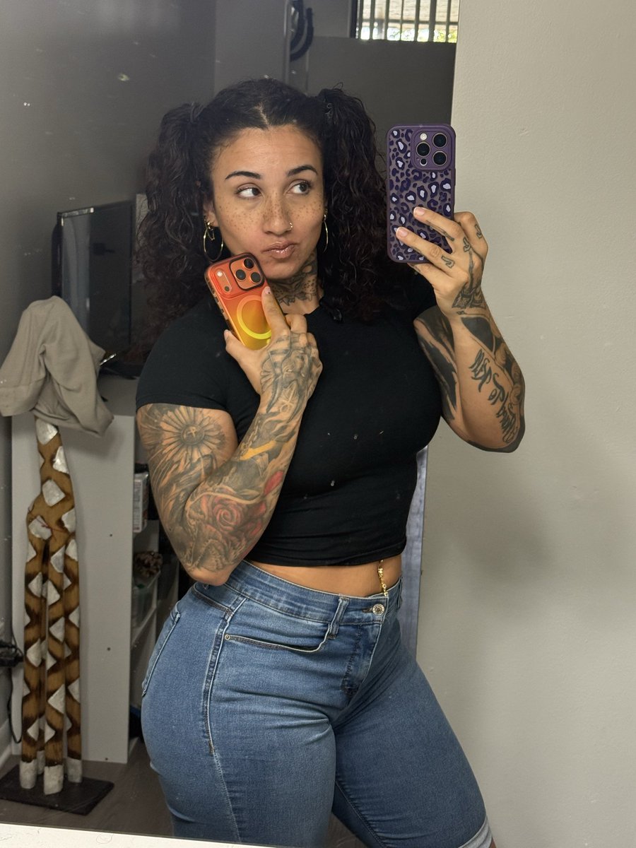 Coach Leona tweet media