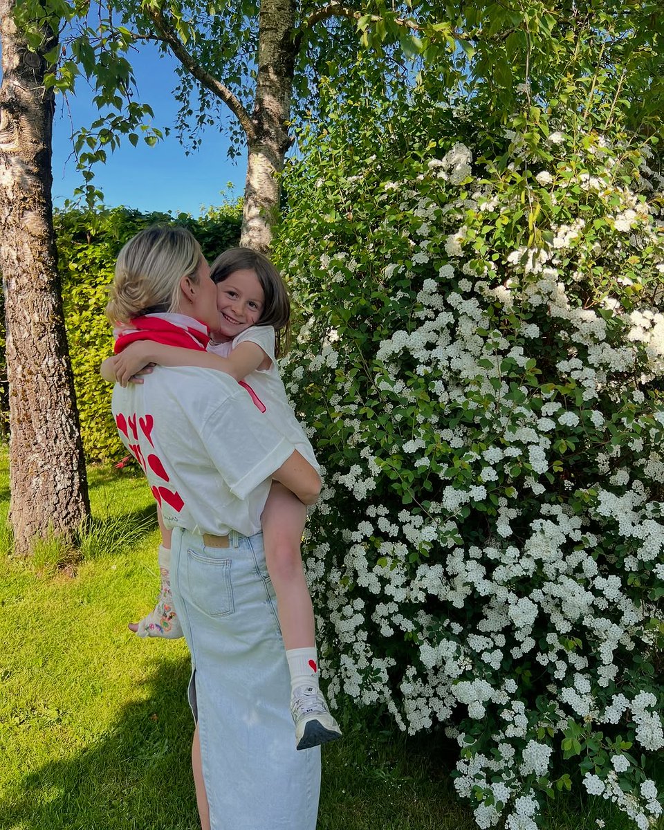 andrea_lopezz09's tweet image. Trust me to always make the best out of every moment as soon as I get the chance to 😅❤️
#girlmom #moments #weekendvibes #corememories