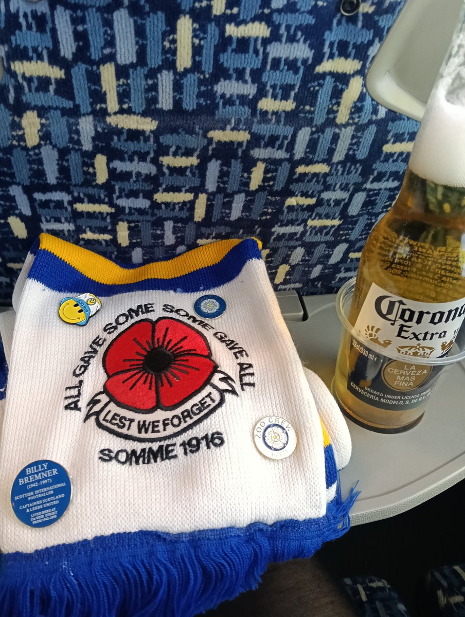 loyal2leeds's tweet photo. Both teams gain points this weekend #lufc #Barrowraiders ๐๐๐ค https://t.co/tnmUhjEkpB