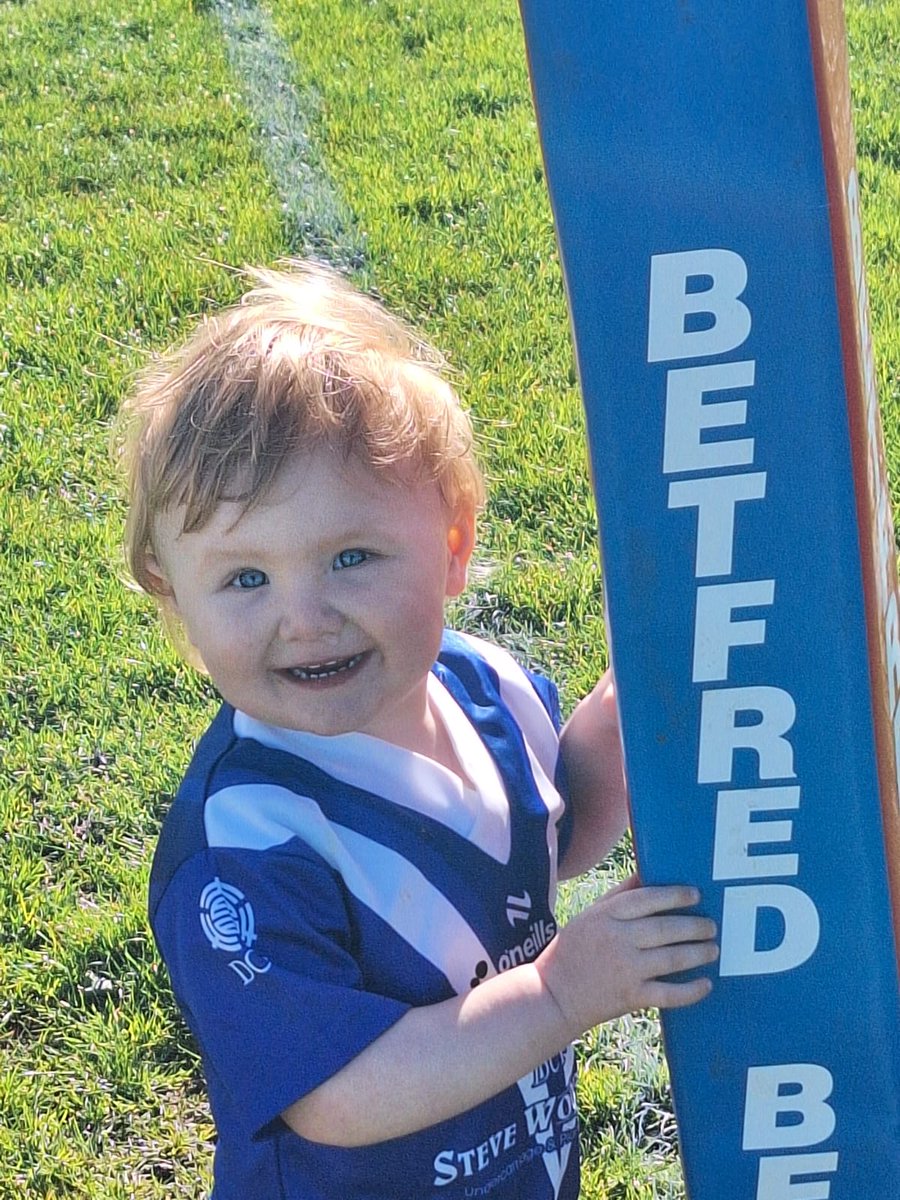 loyal2leeds's tweet photo. Both teams gain points this weekend #lufc #Barrowraiders ๐๐๐ค https://t.co/tnmUhjEkpB