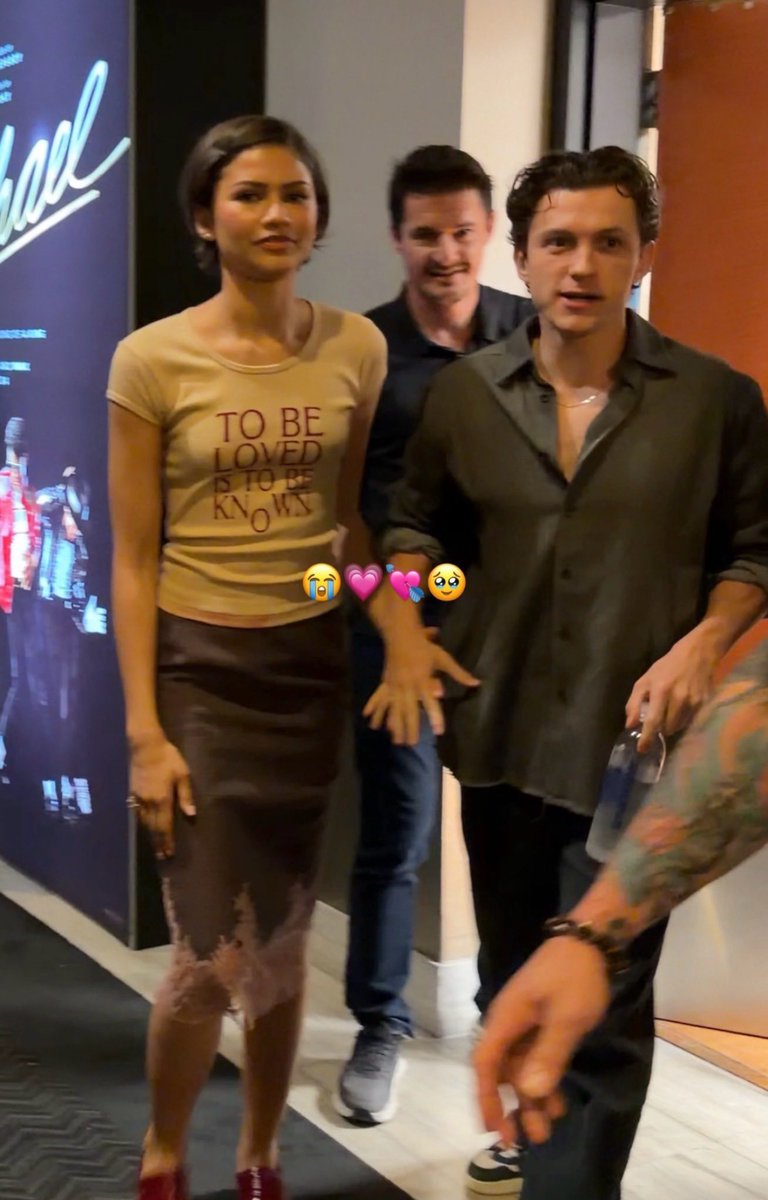 lili tweet media