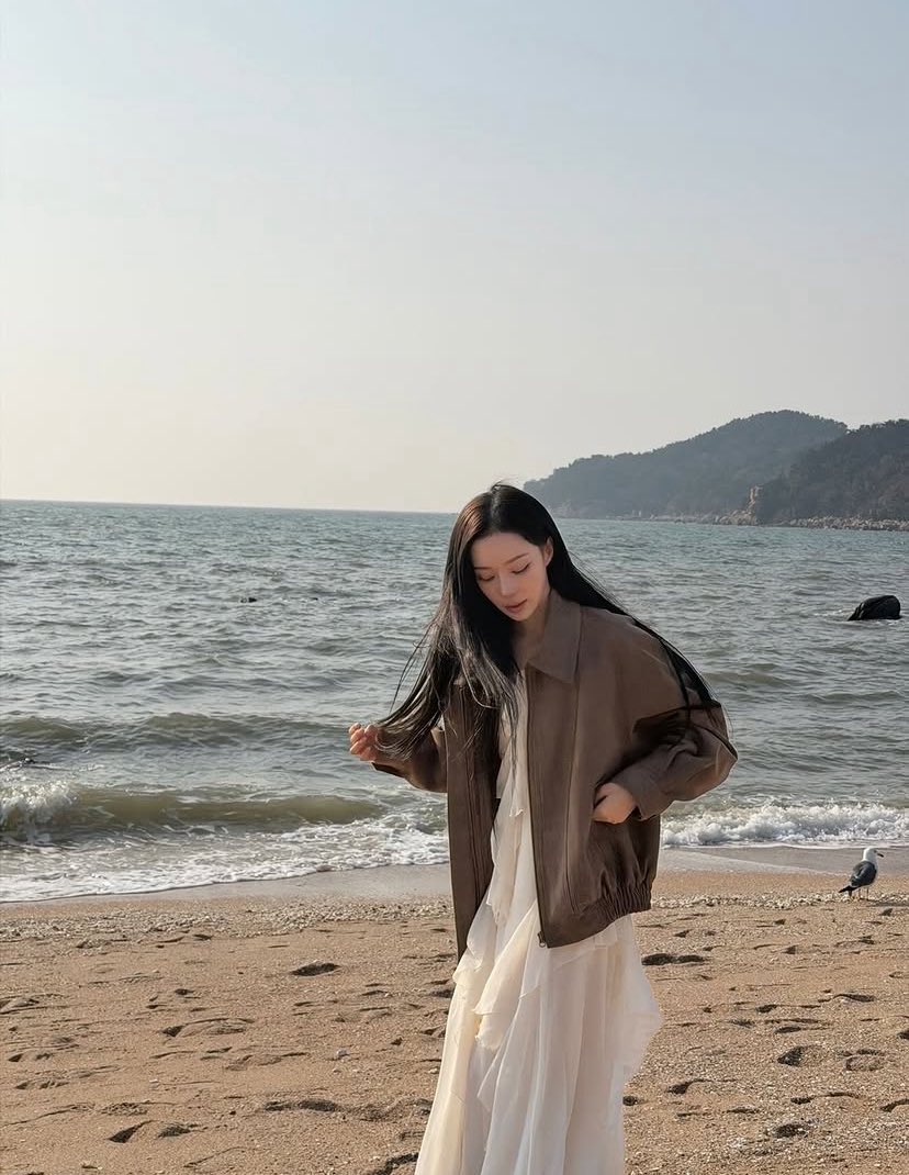 archivedjeong's tweet image. #WINTER | 🌊