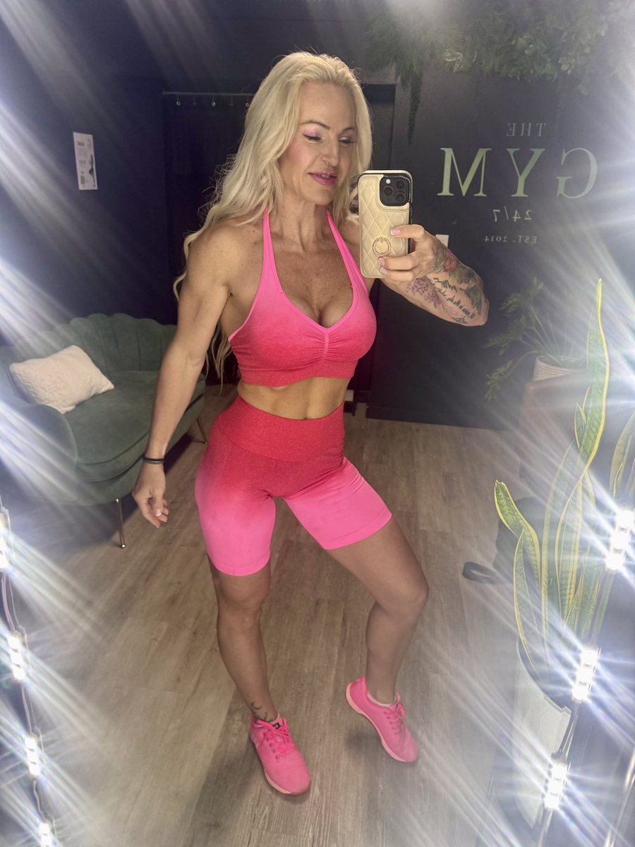 WildFitGypsy's tweet image. Surgery went great!  I’m going to take it easy and heal.  
#bikini
#fitnessmotivation
#fitmilf