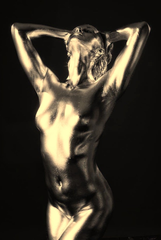 Statufied tweet media