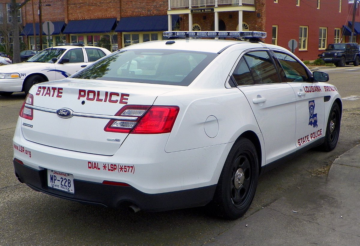 FranceNews24's tweet image. 🚨 ALERTE INFO - #ÉtatsUnis : Huit enfants ont été tués dans une fusillade domestique à #Shreveport, en #Louisiane, selon la police. Le suspect a ensuite été abattu par les forces de l’ordre.