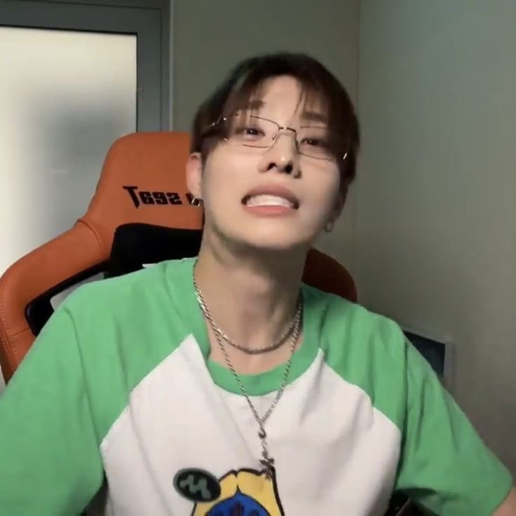 ren is unique ‹𝟥 tweet media