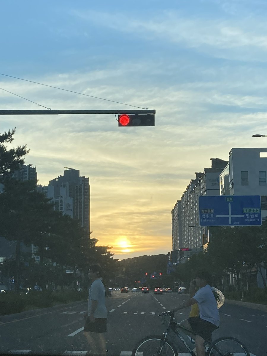잉구 tweet media