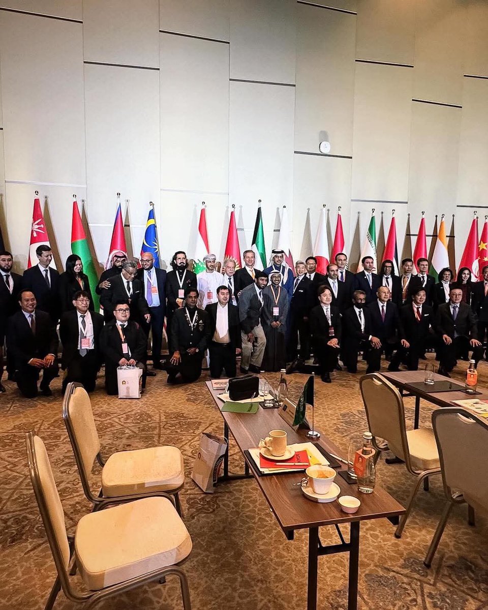 سلطان صاحب کی جیت نے ہر نوجوان میں ایک نیا جوش بھر دیا ہے۔
#SultanVicePresidentITPF
#SultanRisesAgain
#GreenFlagRisesAtITPF