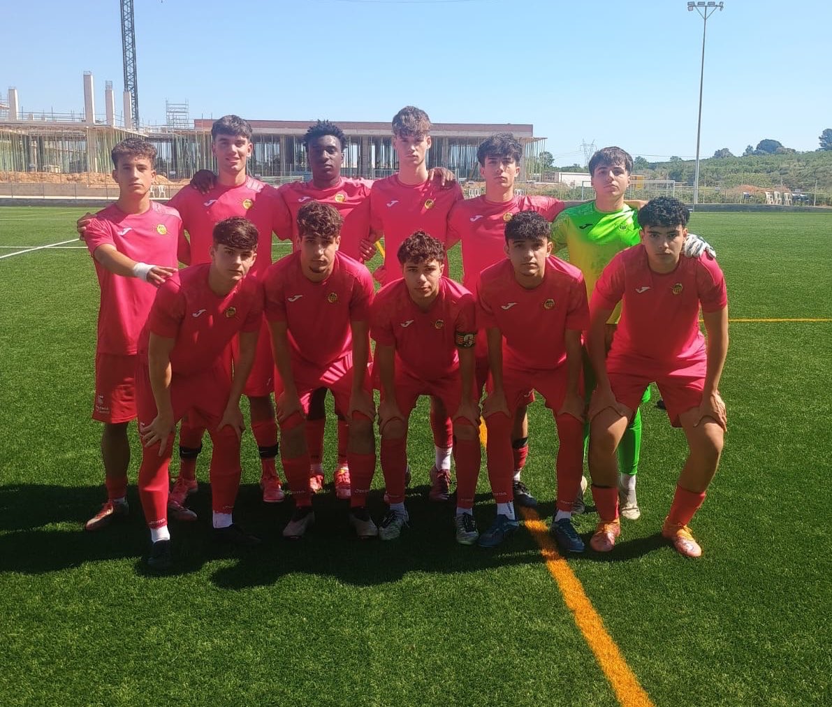 🏟️🔙

𝐍𝐎𝐔 𝐉𝐎𝐕𝐄 𝟓-𝟐 𝐉𝐔𝐕𝐄𝐍𝐈𝐋 𝐀 

No puede sumar el Juvenil A en su visita al Chencho  ¡Toca levantarse, sportinguistas!

⚽️🥁🔥1,2,3 SPORTING
