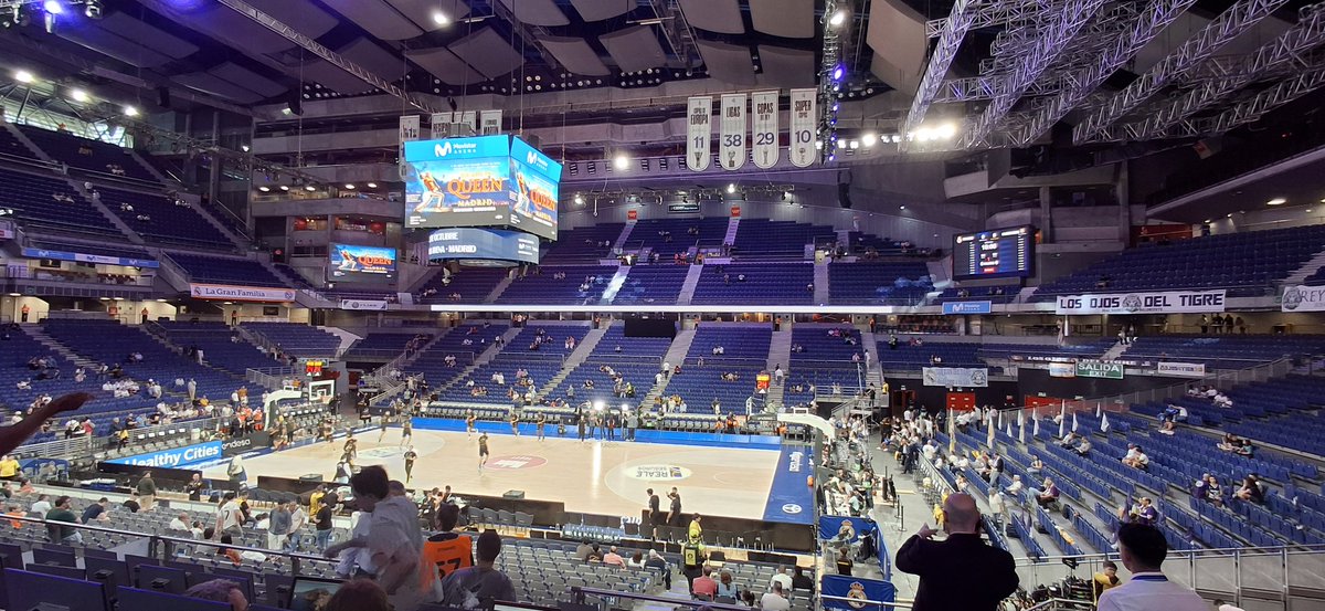 BorjaInzaRTVE's tweet photo. A las 19:00h, @RMBaloncesto - @CB1939Canarias , partidazo de basket, como siempre, en "Tablero deportivo" en RADIO NACIONAL @rne @RNEdeportes
#Vamooosss https://t.co/OLKKwNslE7