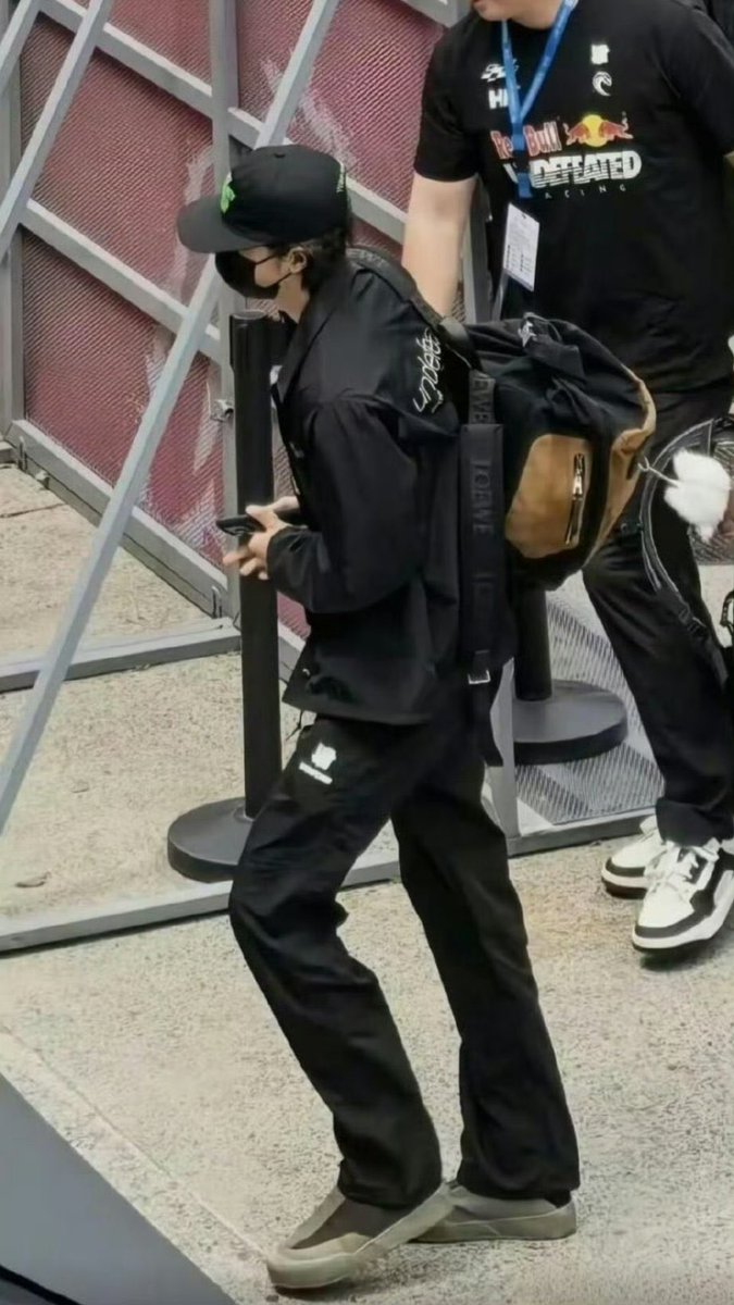 Ena •YIBO 👑 tweet media