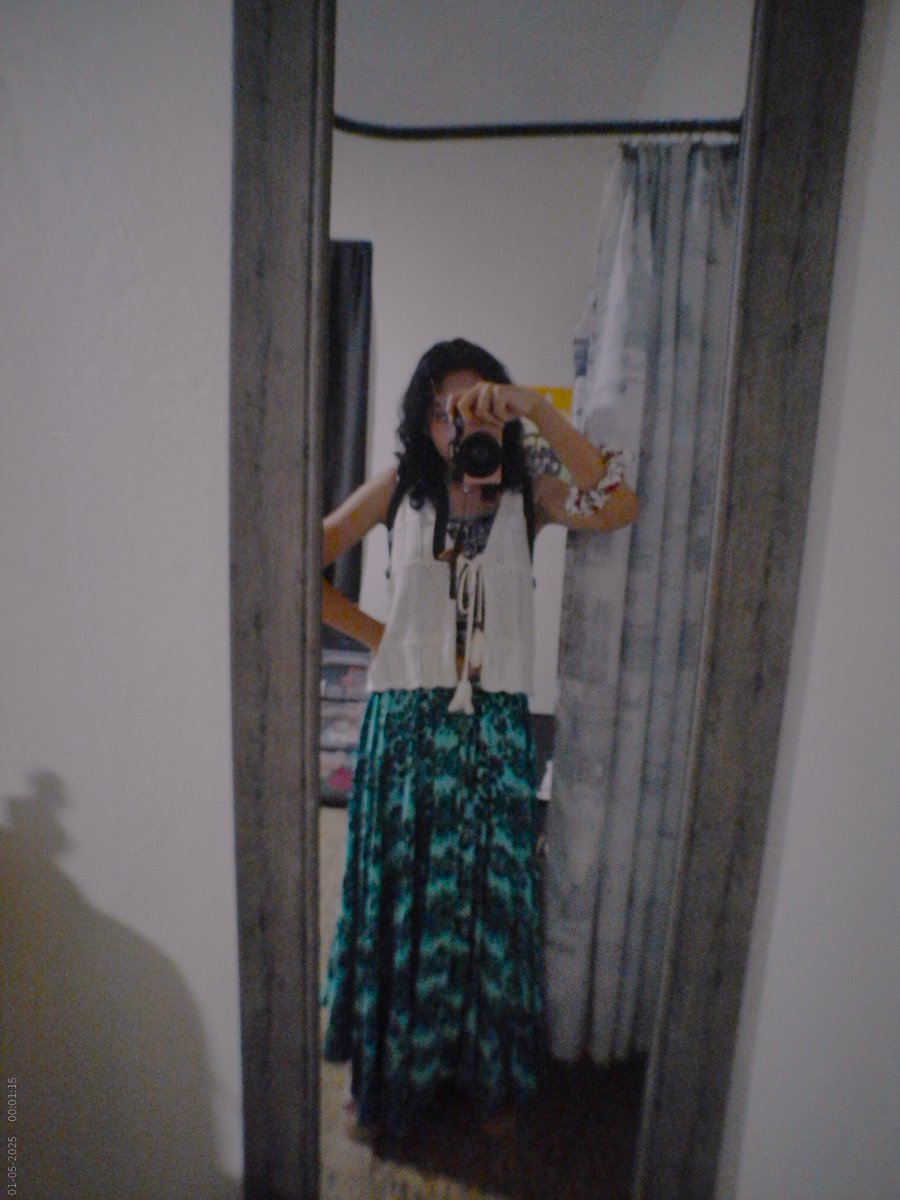 Borilingue's tweet image. Getting ready to work… let’s get it 💪🌱

#GettingReady #WorkMode #Hustle #GrindMode #FarmLife #LeahsTyneFarm #DailyGrind #Motivation #WorkDay #LetsGo #StayFocused #SmallFarm #FromTheGroundUp 🌿