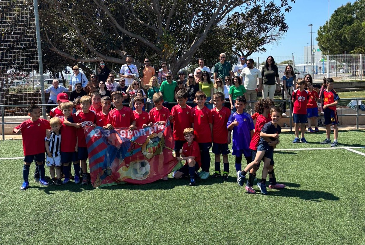 🏟️🔙

𝐏𝐑𝐄𝐁𝐄𝐍𝐉𝐀𝐌𝐈𝐍 𝐀 👍 𝐀𝐋𝐂𝐀𝐋𝐀́ 

La familia del Prebenjamin A sigue disfrutando ¡Enhorabuena , sportinguistas!

⚽️🥁🔥1,2,3 SPORTING