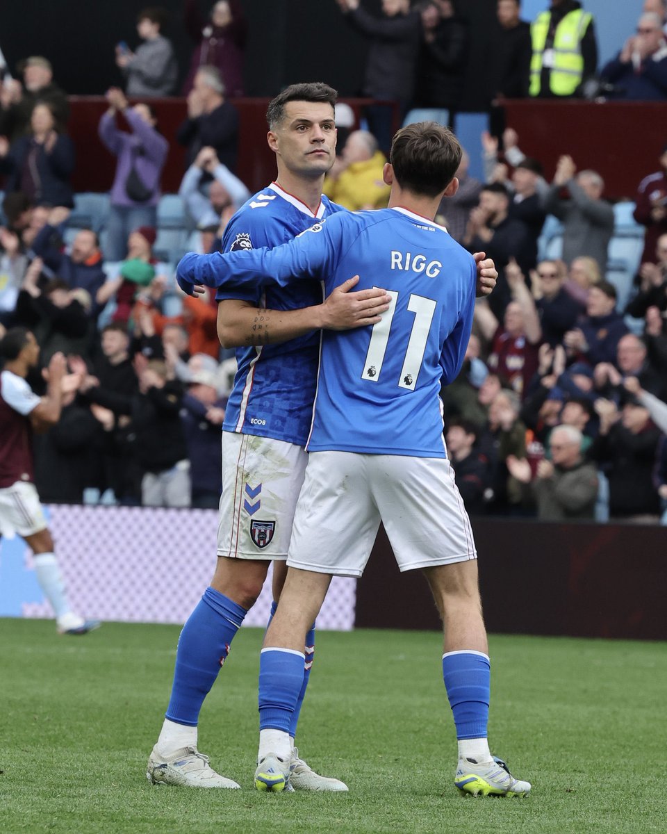 andysixsmithtv's tweet photo. 🔴⚪️ Few sides in Europe go to Villa Park and give Aston Villa as good a game as that. Goes to show just how far Sunderland have come - and how established a Premier League club they are now. 

⚽️ Brilliant to see both Chris Rigg and Trai Hume get their first Premier League goals too - as well as Wilson Isidor back on the scoresheet. 

✅ Plenty of momentum heading into the final few games of what’s been a super first season back in the top flight.