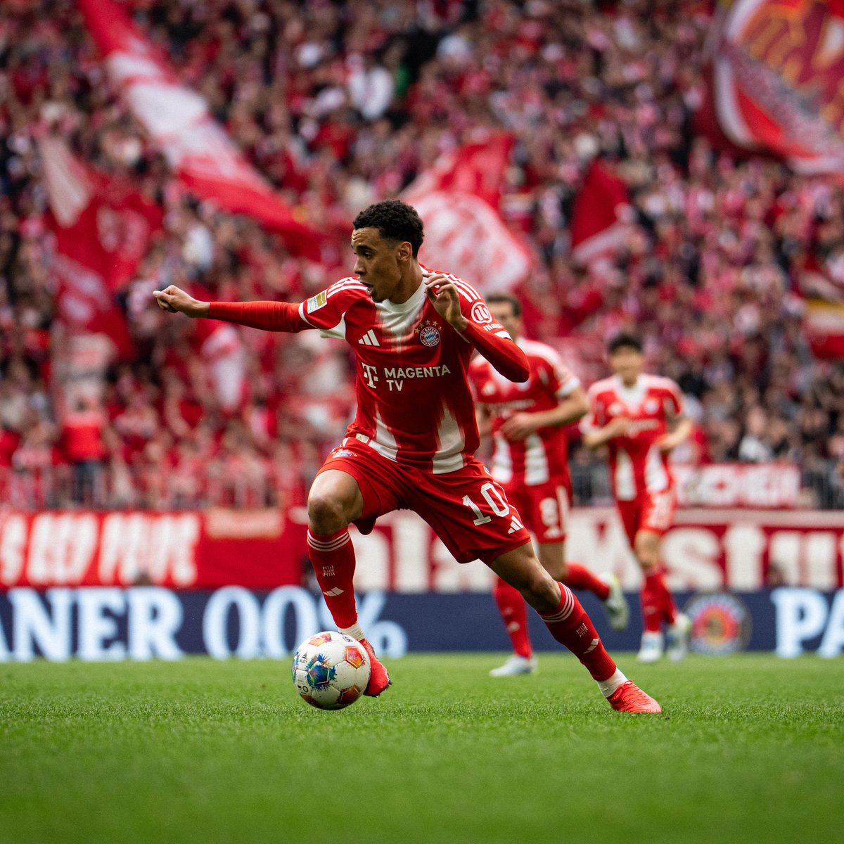 عمرو tweet media