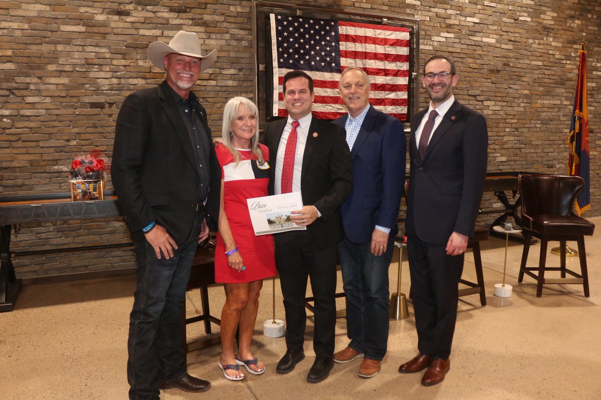 NancyCottle1's tweet photo. Full house last night at Falcon Field with statewide candidates @andybiggs4az @votewarren @realAlexKolodin and our #CD5 guy @sherifflamb1. https://t.co/YxJqjqvh7l