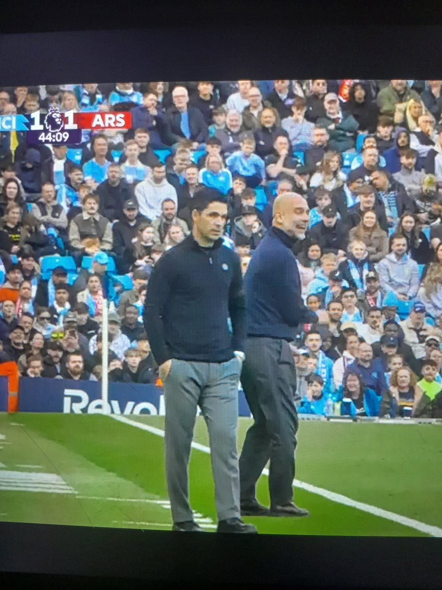 Mutsaa_'s tweet image. Arteta really took Pep's classes seriously down to the dressing #twinning