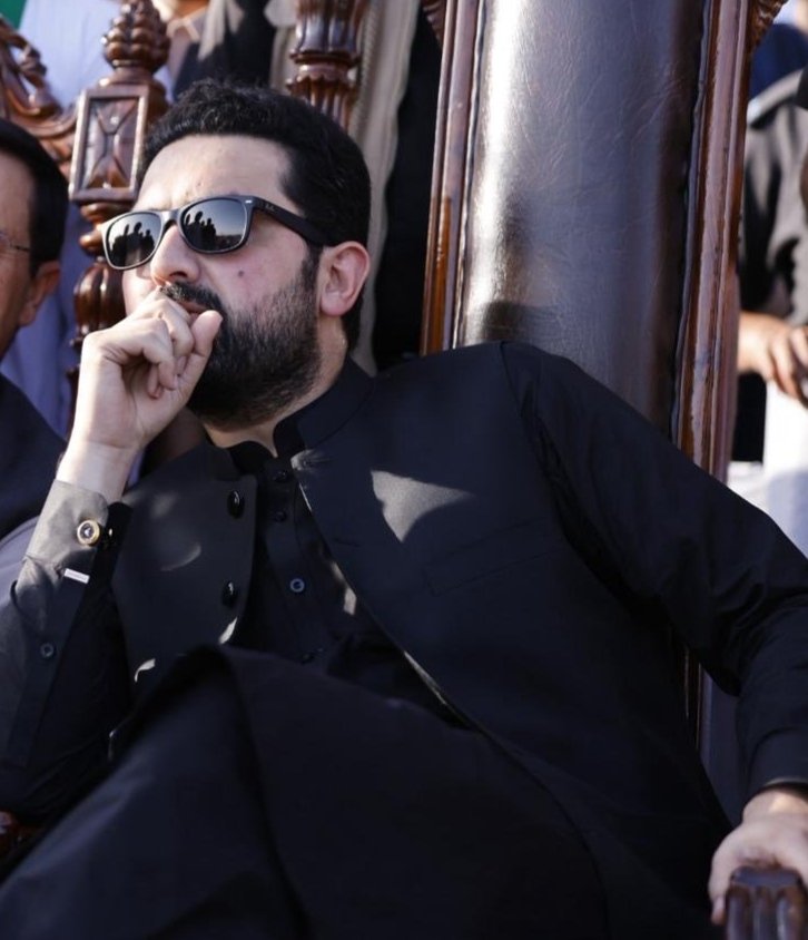 خان کا شیر… وہی جرات، وہی بیباکی، جو لیڈر میں ہے 🔥🖤
