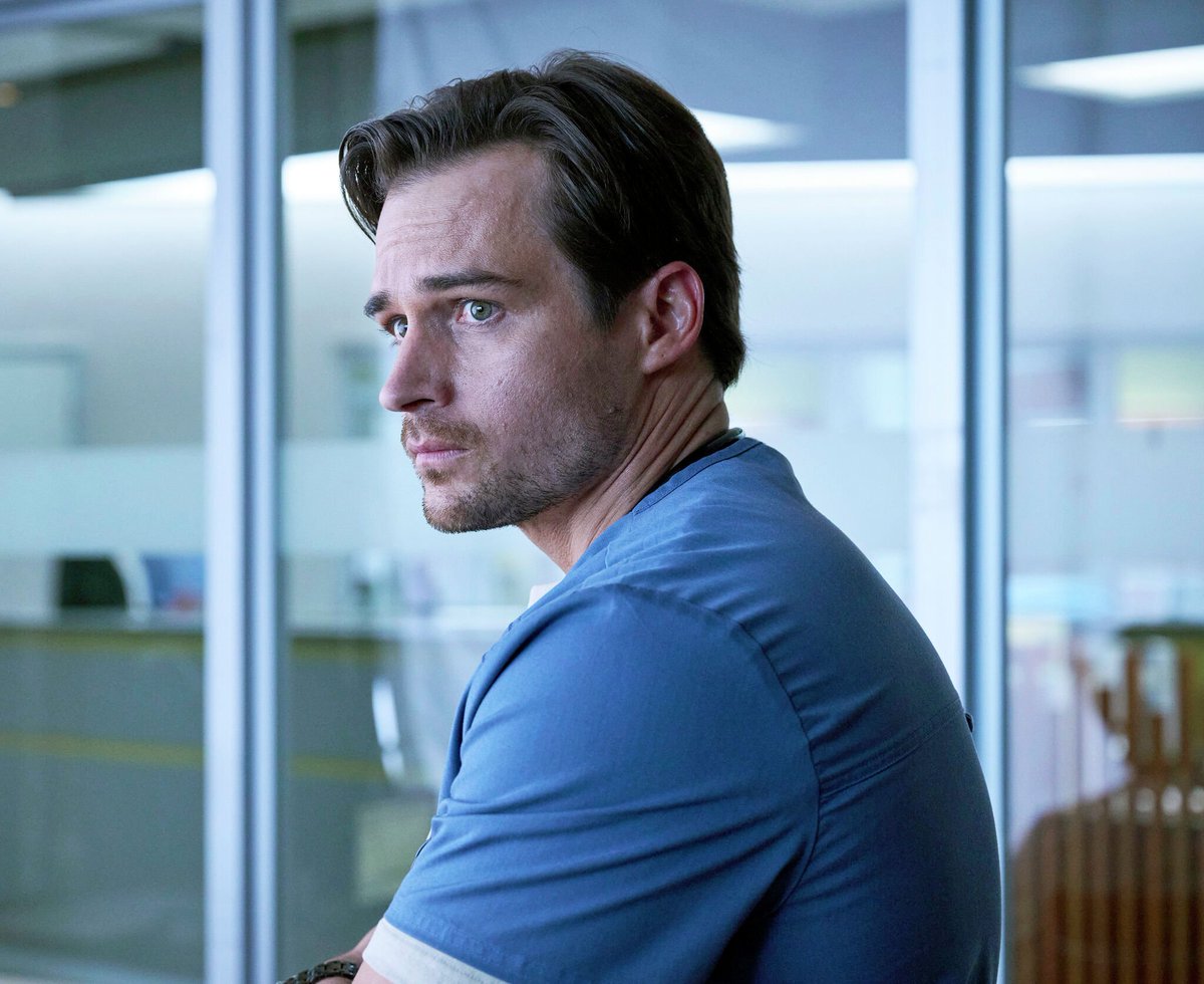 Hiago__Junior's tweet image. Talvez você não tenha feito a associação ou simplesmente não saiba, mas o ator Jon Ecker conhecido por interpretar o personagem Dr. Jake Heller na série médica #Doc da Fox é filho do ator Guy Ecker, conhecido no Brasil pelas novelas "Café com aroma de mulher" e "A Mentira"