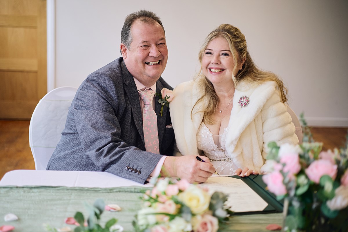 hmelnitkaia's tweet image. The White Horse view #wedding photography |  #Westbury | Jerry and Karen

happywed.co.uk/the-white-hors…