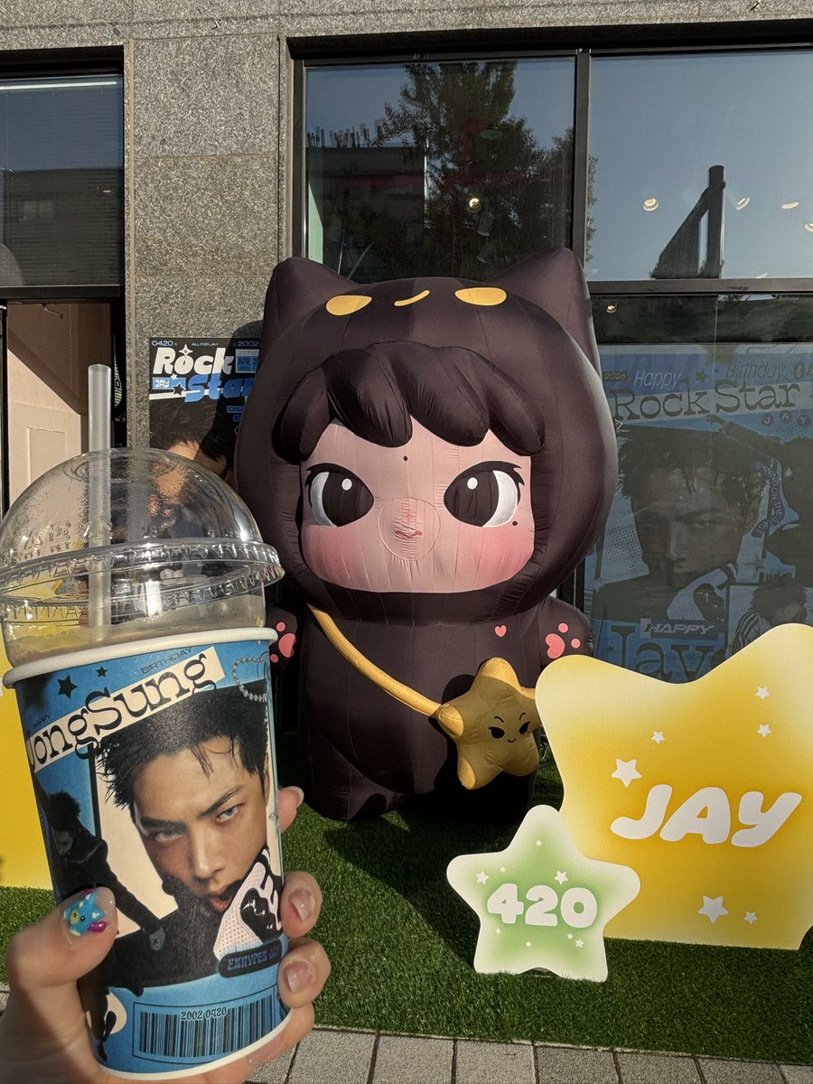 K⑅︎◡̈︎* tweet media