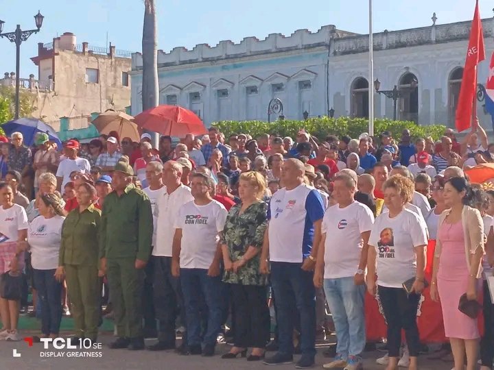 Hoy firmo con mi historia:
lo que soy, lo que defiendo,
todo, todo es por Cuba,
porque aquí nadie se rinde. #MiFirmaPorLaPatria  #GironEsHoy