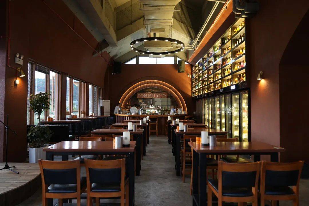 KhalilovAz20014's tweet image. "Decades later, same laugh, same vibe. Grateful for the ones who turn 'hello' into 'see you soon'—and never miss a beat.  #OldFriends #GoodVibesOnly"