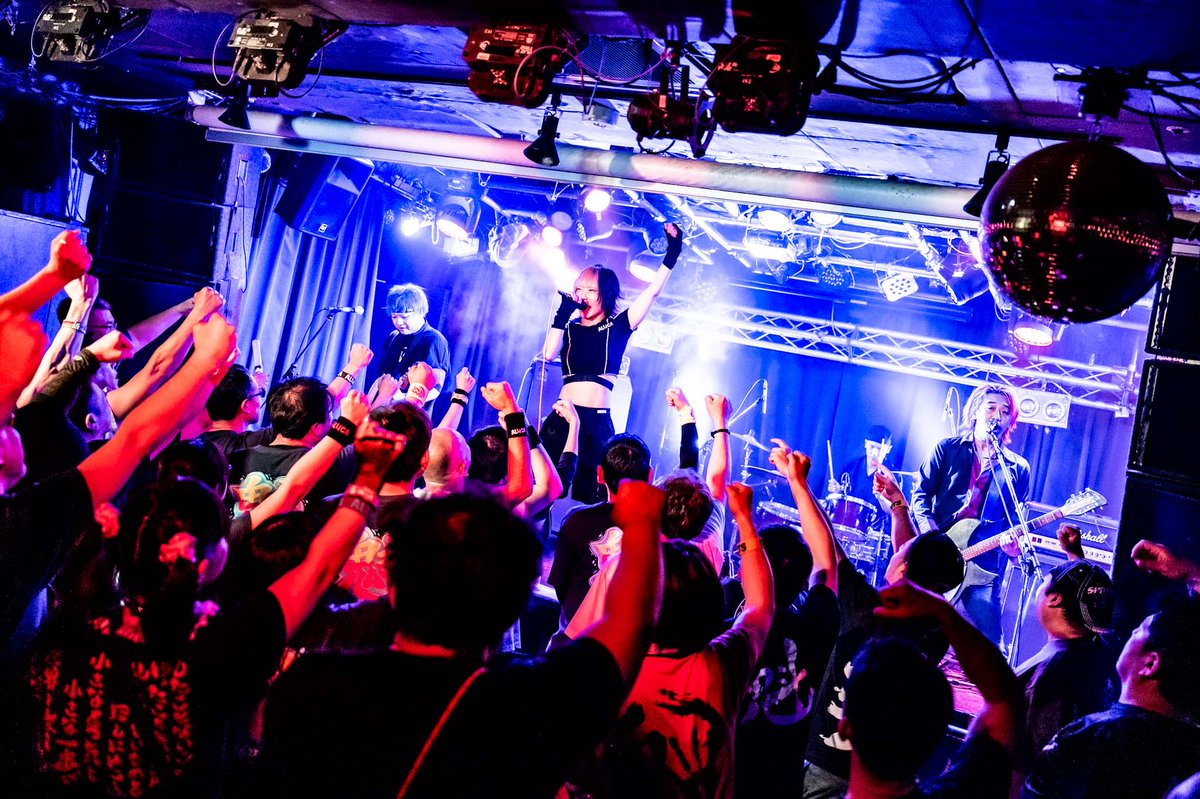 ALLiCA0904's tweet photo. 2026年4月19日(日)
大塚Hearts+

ALLiCA TOUR 2026【SPiKE】
〜魁-KAI-生誕SP〜

ALLiCA
ケミカル⇄リアクション
BABYTANTS
ハイファイコーヒーズ

魁生誕SP、
そして【SPiKE】レコ発
全国各地から集まって下さり
本当にありがとうございました！！

ここからツアーファイナルの
恵比寿LIQUID ROOMまで
駆け抜けます🔥

そしてVo.魁ちゃん
お誕生日おめでとう🎉
歌い続けてくれてありがとう。

これからも魁-KAI-を、ALLiCAを
よろしくお願いします！！

#ALLiCA