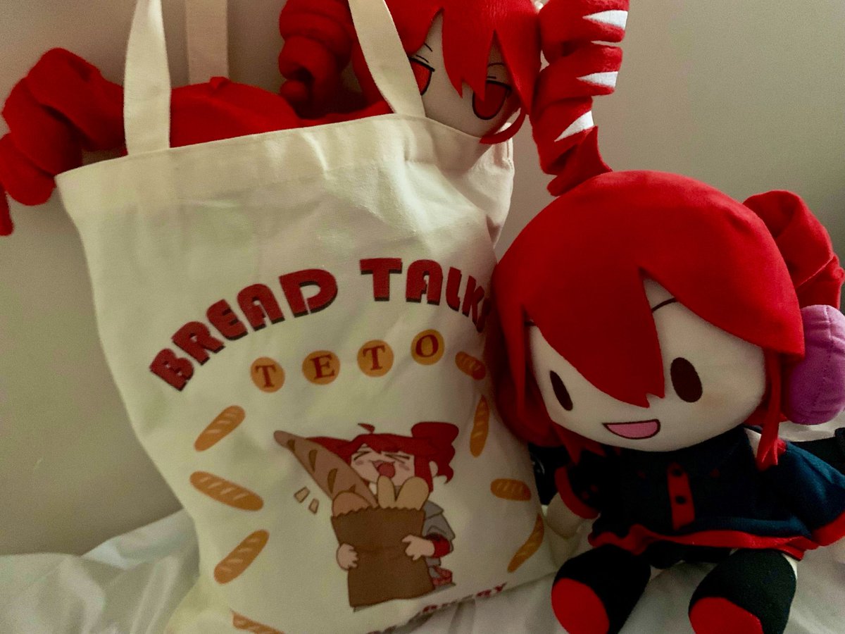 Breadtos packed up, AnimeconNL was great, many head pats for the Tetos!