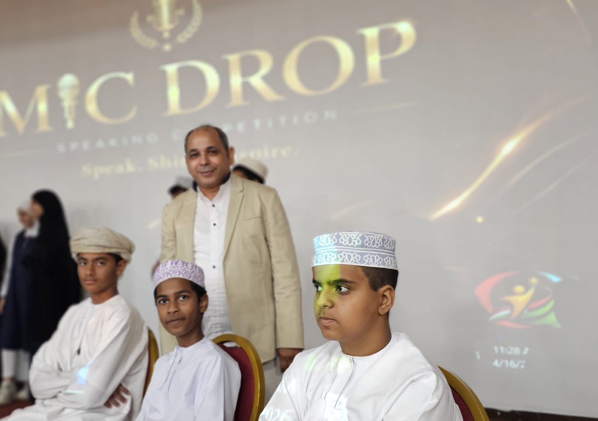 altermzzi's tweet photo. فوز وتأهل طلبة مدرسة الترمذي في مسابقة المناظرة باللغة الإنجليزية 
وتهنئة خاصة للاستاذ / سمير معلم اللغة الانجليزيه بالمدرسة على حرصه وتدريب الطلاب وتأهلهم للمرحلة النهائية.

#فعاليات_تعليمية_ظفار https://t.co/FMjPczm92w