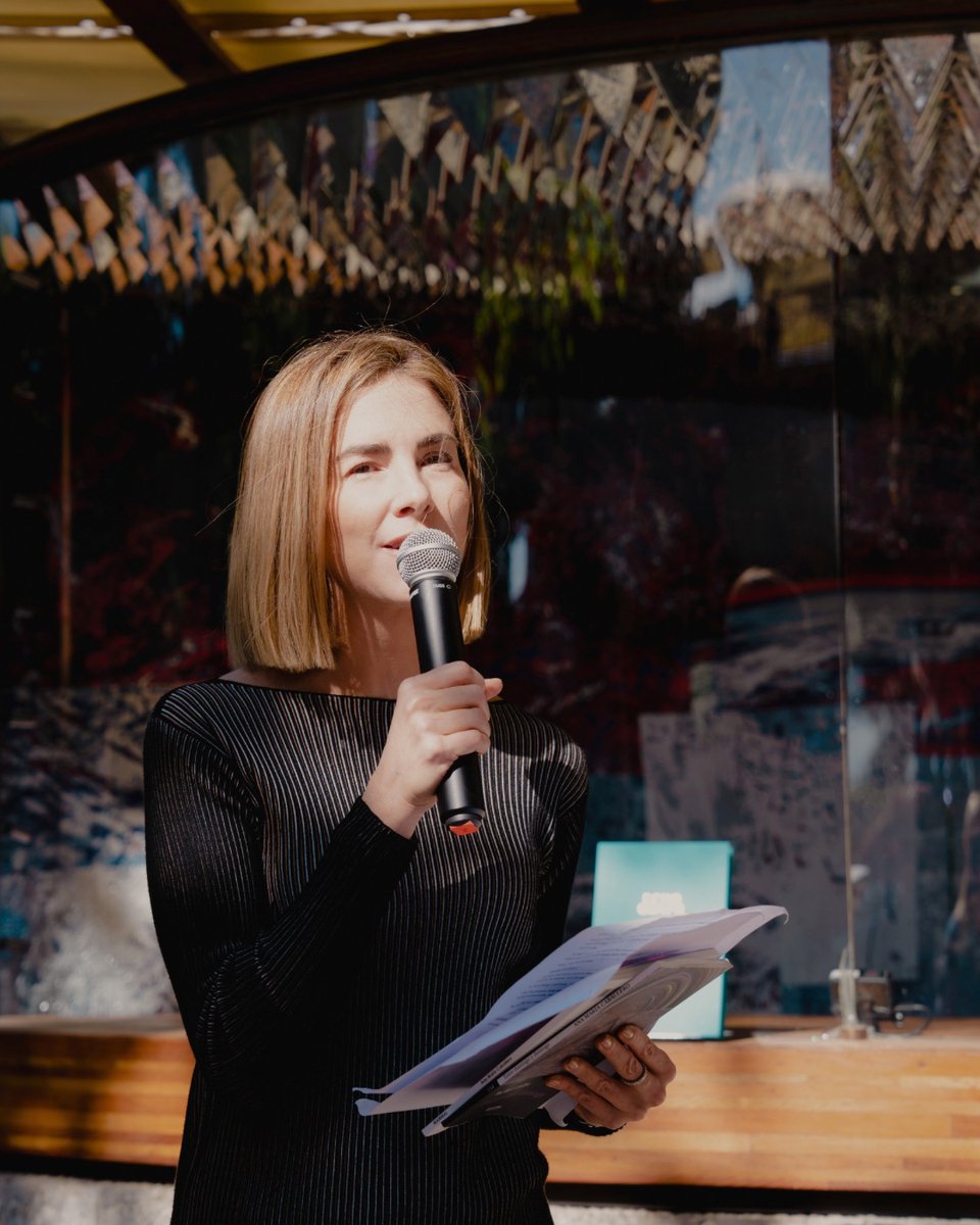 Ana María Caballero tweet media