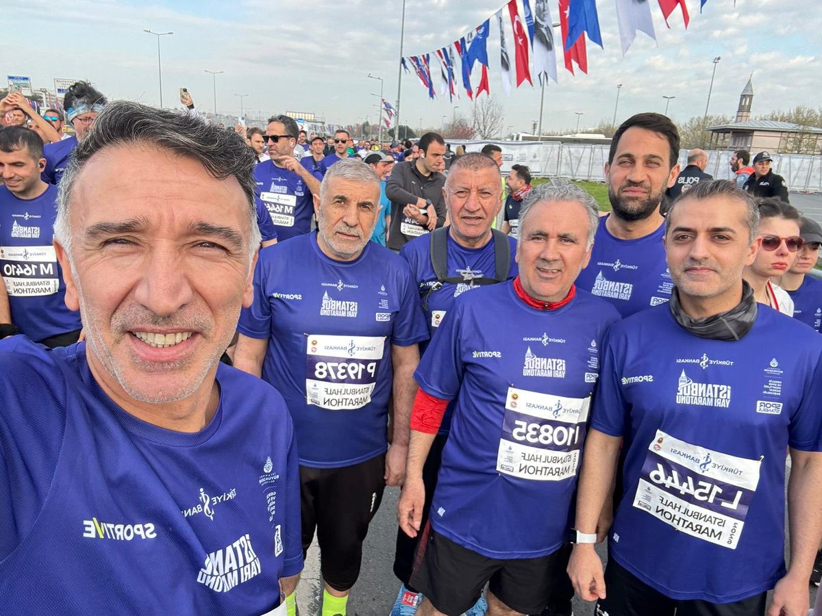 CSOLMAZ3634's tweet photo. Yarı maratonu koşuyoruz https://t.co/2lgETrIDcW