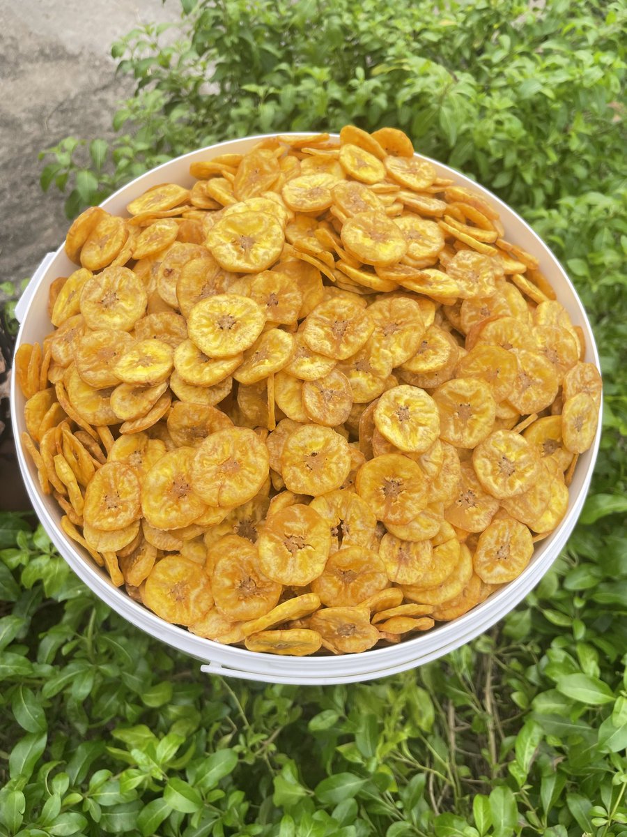 smallchopsqueen's tweet photo. Crunchy, golden, and addictive 😋💙
Plantain chips &amp; more, grab yours today!

📍Port Harcourt
🤩8🤩67554656

#SmallChopsQueenNIG #PlantainChips #PHFoodVendor #CrunchySnacks NaijaSnacks #PortHarcourtBusiness https://t.co/5SpZ8OWso6