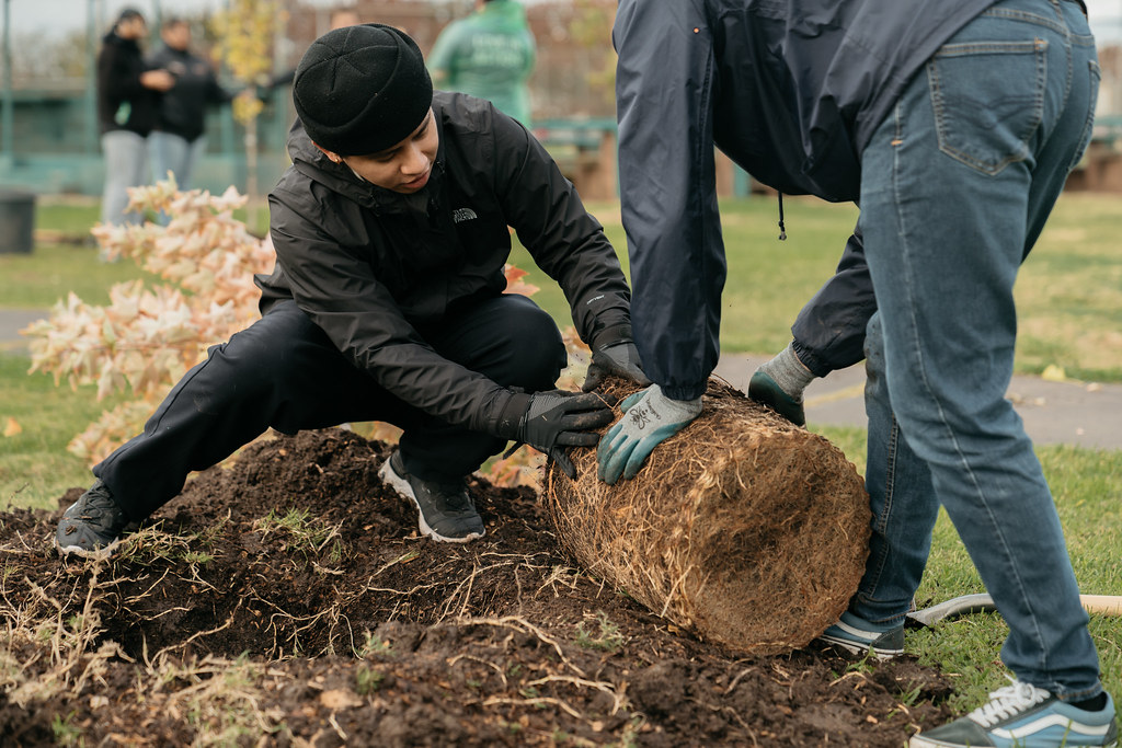 With Earth Day coming up on Wednesday, our California Climate Action Corps is mobilizing across the state to plant trees and native plants, restore habitats, and feed families.

By showing up for Californians and our planet, these volunteers are creating lasting change.