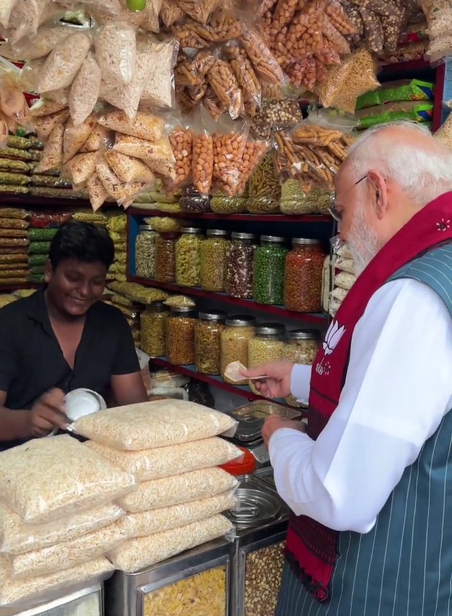 Saffron Chargers tweet media