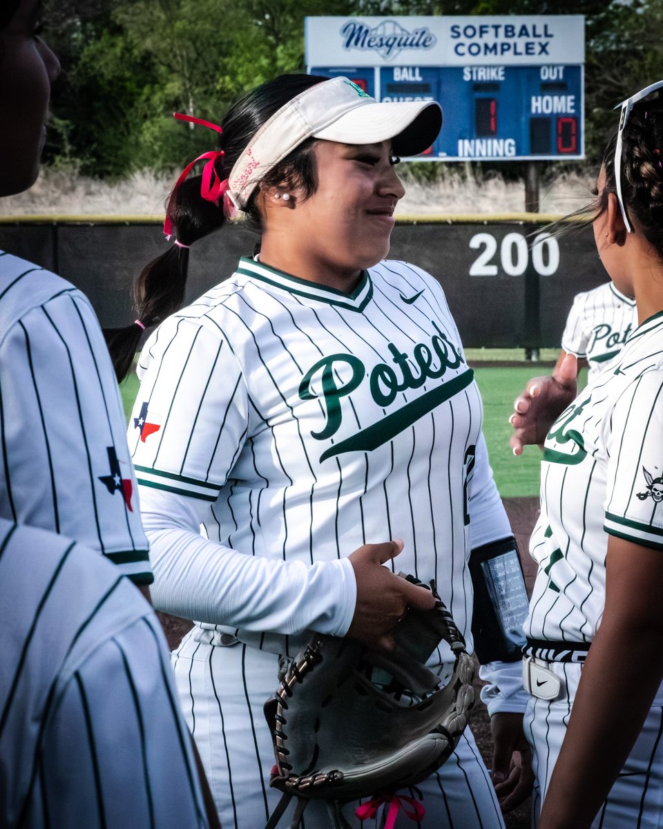 29_yanni's tweet photo. Ending regular season play with AVG .500 and OPS 1.700, overall bringing in 37 hits, 9 2B, 5 3B, 8 HR, 42 RBI and 41 runs. Happy to have helped my team in being back to back to back district champs! Excited for Round 1 of playoffs this Thursday! https://t.co/gYQzKvLjRa