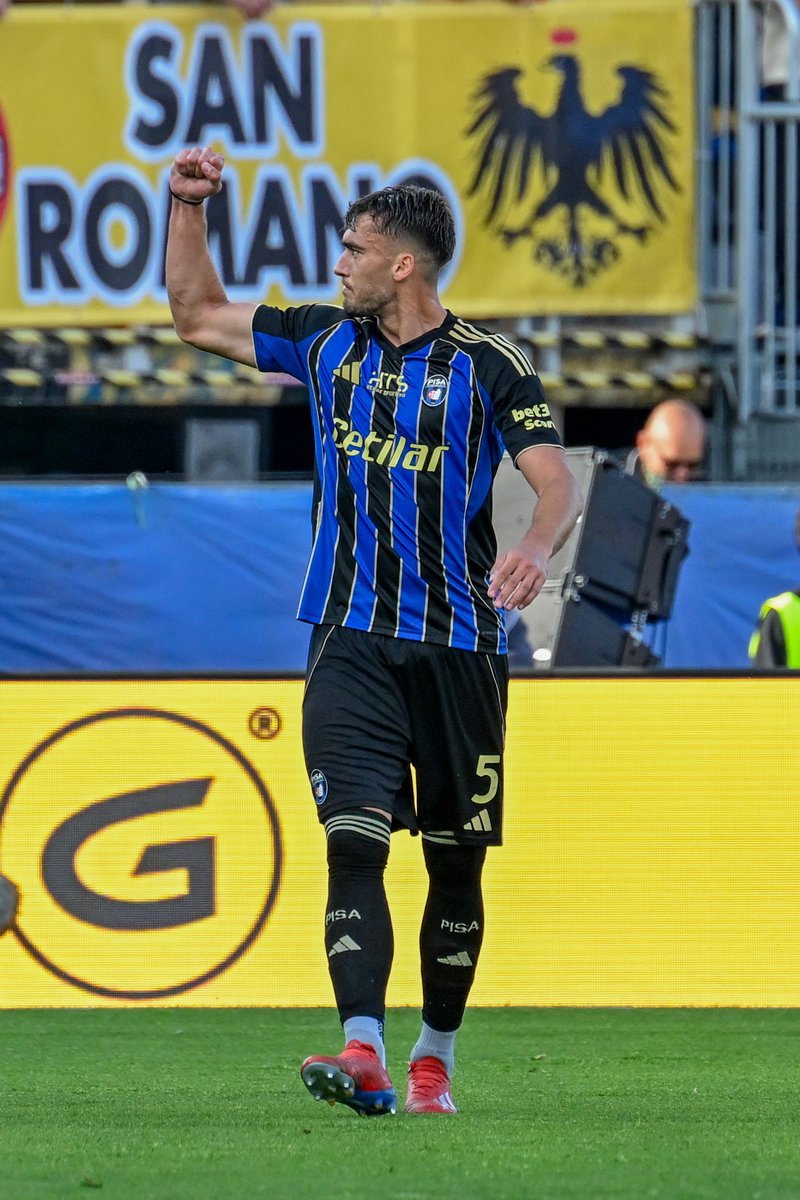 SerieA_EN's tweet image. Simone Canestrelli gets his first #SerieA goal 💪

#PisaGenoa 1-0