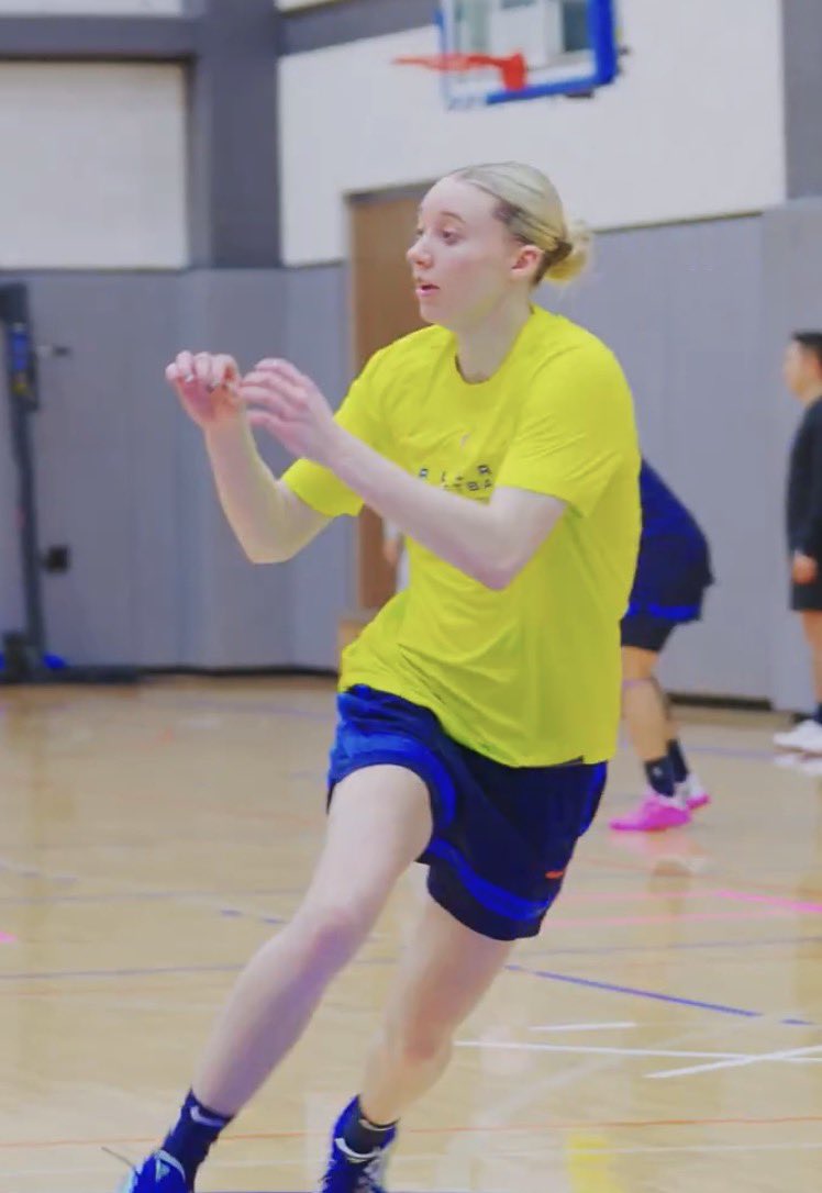 🤍 V 💙 #35roty 🔜 tweet media