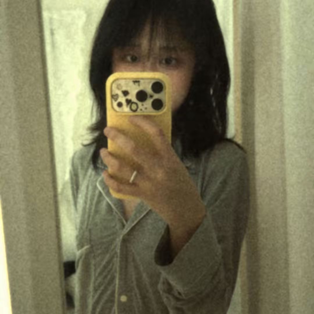 얘림 tweet media
