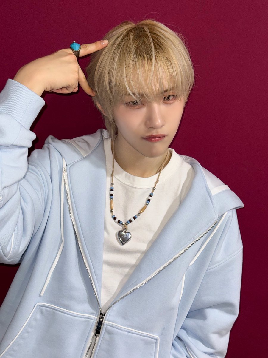 鯖番信者 tweet media