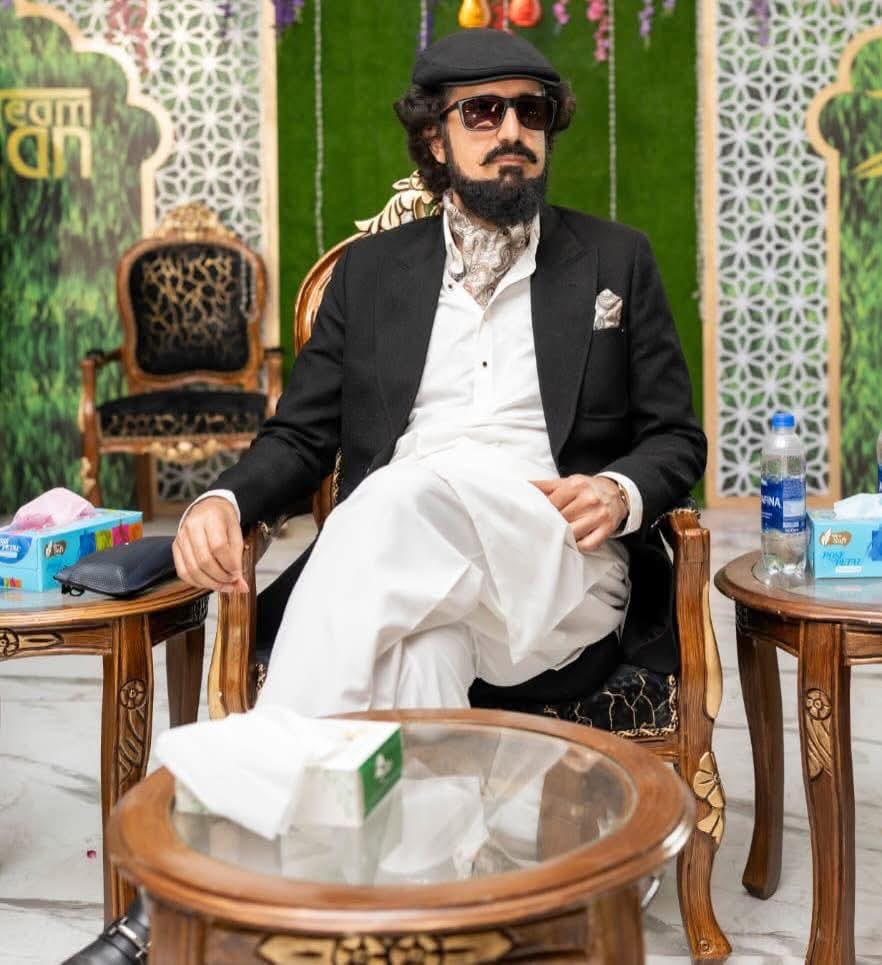 #SultanVicePresidentITPF
#GreenFlagRisesAtITPF
#SultanRisesAgain
صاحبزادہ سلطان 
پاکستان کا روشن مستقبل